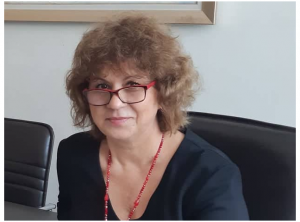 Светлана Костова